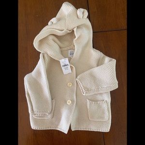 NWT Gap Baby Brannan Bear Sweater 3-6 Month
